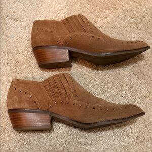 Crown Vintage Tan Suede Ankle Booties